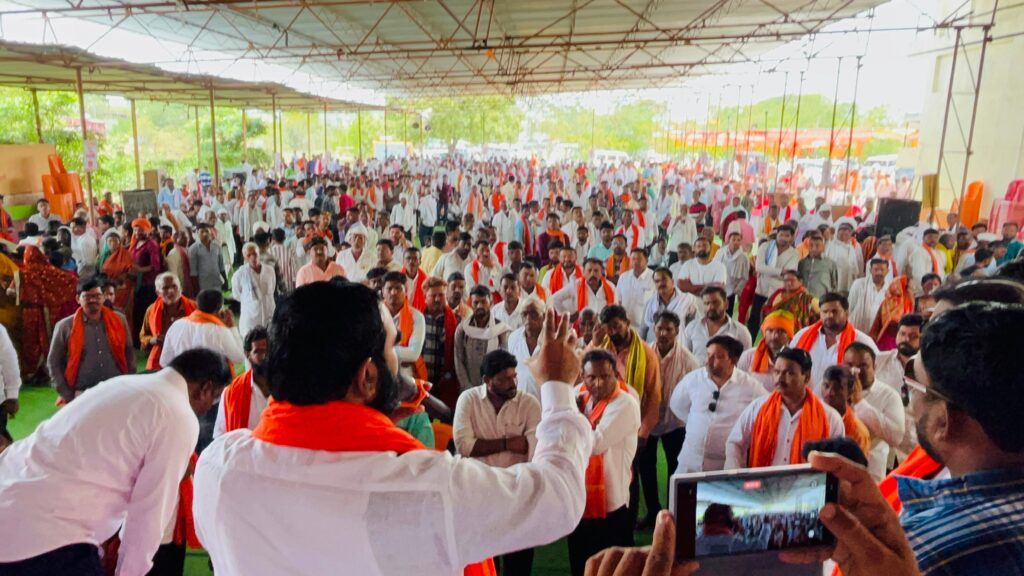 IMG 20240611 WA0018 आ. संतोष बांगर यांच्यातर्फे आयोजित मागेल त्याला घरकुल व गोठा, विहीर मेळाव्यास नागरिकांचा उत्स्फूर्त प्रतिसाद -NNL