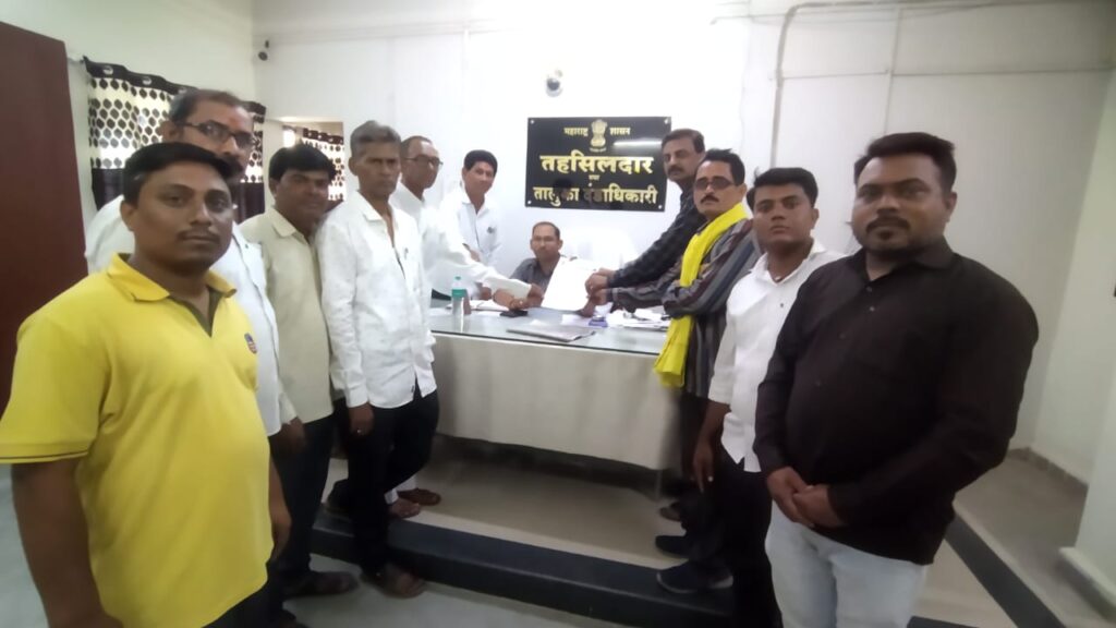 IMG 20240621 WA0045 ओबीसी आरक्षण मुद्द्यावरून सुरू असलेल्या आमरण उपोषणाला माहुरातून पाठिंबा -NNL