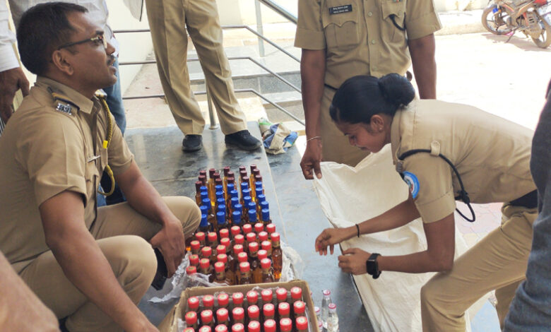 IMG 20240617 114610 हिमायतनगर पोलिसांची अवैद्य दारूविक्रेत्यावर धडाकेबाज कार्यवाही; देशीविदेशी दारूचा मोठा साठा केला जप्त - NNL