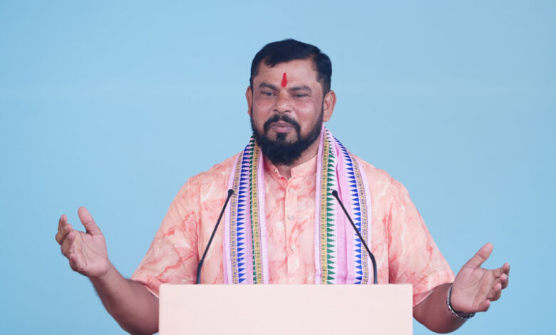 संसदेत ‘हिंदु राष्ट्रा’ची मागणी करतील असे हिंदुत्वनिष्ठ ५० खासदार निवडून आणा ! - टी. राजासिंह, प्रखर हिंदुत्वनिष्ठ आमदार -NNL 1 T Rajasih संसदेत ‘हिंदु राष्ट्रा’ची मागणी करतील असे हिंदुत्वनिष्ठ ५० खासदार निवडून आणा ! - टी. राजासिंह, प्रखर हिंदुत्वनिष्ठ आमदार -NNL