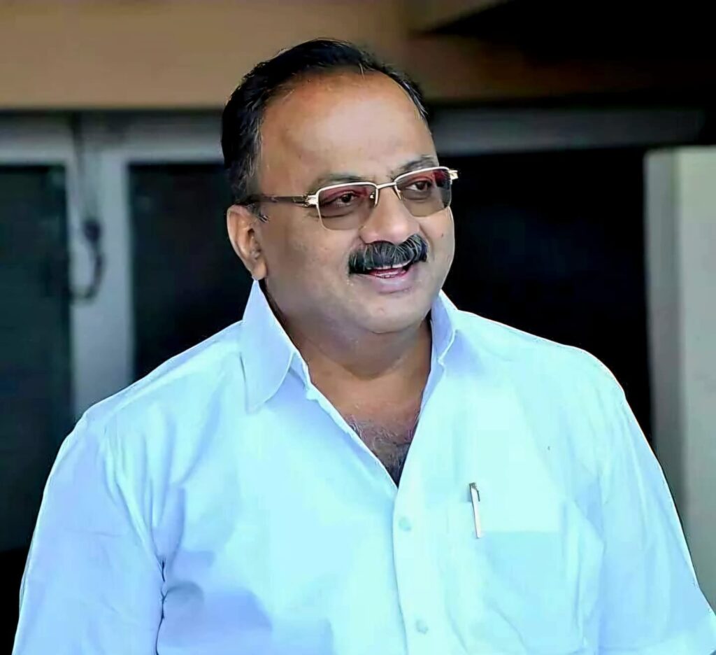 Setback for Nanded Bjp । नांदेडात भाजपला पुन्हा एक धक्का; माजी मंत्री डॉ. माधवराव किन्हाळकरांनी दिला सदस्यत्वाचा राजीनामा -NNL