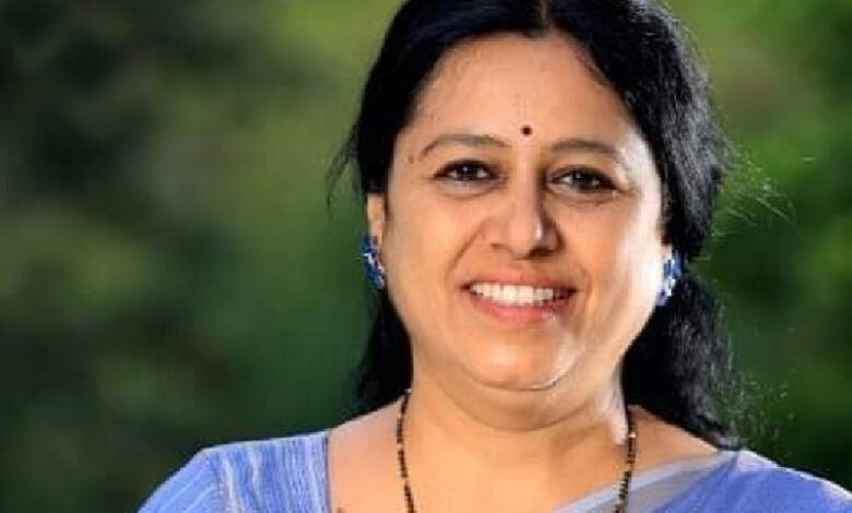 medha kulkarni ग्राहक हितासाठी जिल्हा प्रशासन उदासीन.......सौ. मेधा कुळकर्णी -NNL