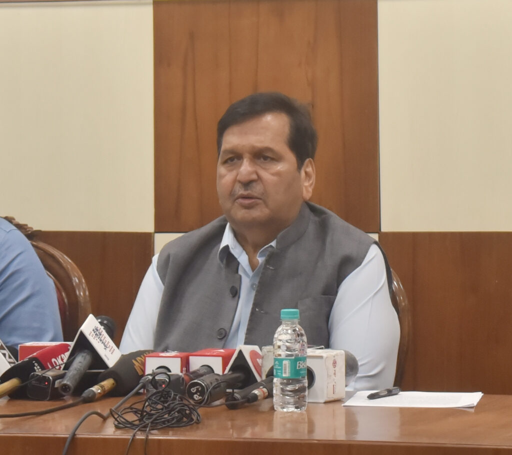 माननीय मंगल प्रभात लोढा प्रेस कॉन्फरन्स 1958 College applications for Acharya Chanakya Skill Development Centers filed | आचार्य चाणक्य कौशल्य विकास केंद्रांसाठी १९५८ महाविद्यालयांचे अर्ज दाखल - कौशल्य विकास मंत्री मंगलप्रभात लोढा - NNL