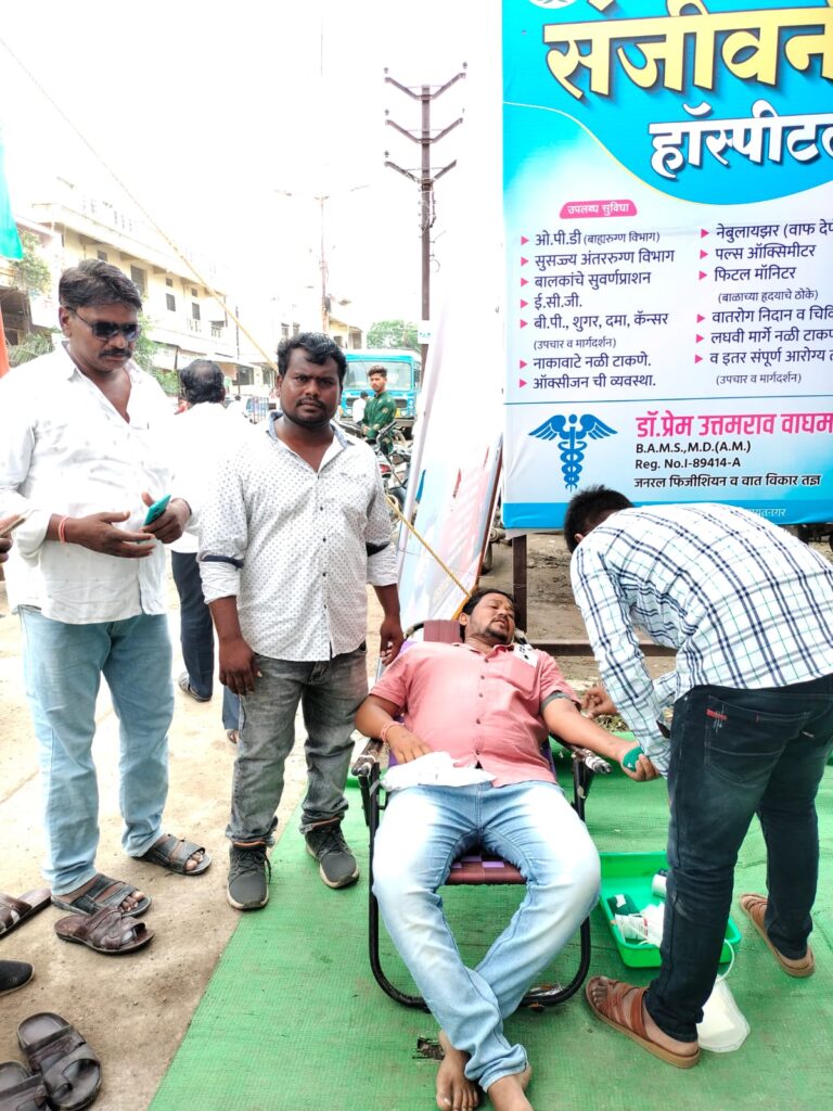 IMG 20240803 WA0004 Dr.Annabhau Sathe Jayanti : हिमायतनगर येथे डाॅ. अण्णाभाऊ साठे जयंती निमित्त रक्तदान शिबीर संपन्न - NNL
