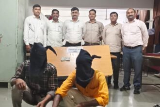 IMG 20240803 WA0054 मोटार सायकल चोरी, जबरी चोरीच्या गुन्हयातील तिन आरोपीतांना 58,000/- रुपयाचे मुद्देमालासह अटक -NNL