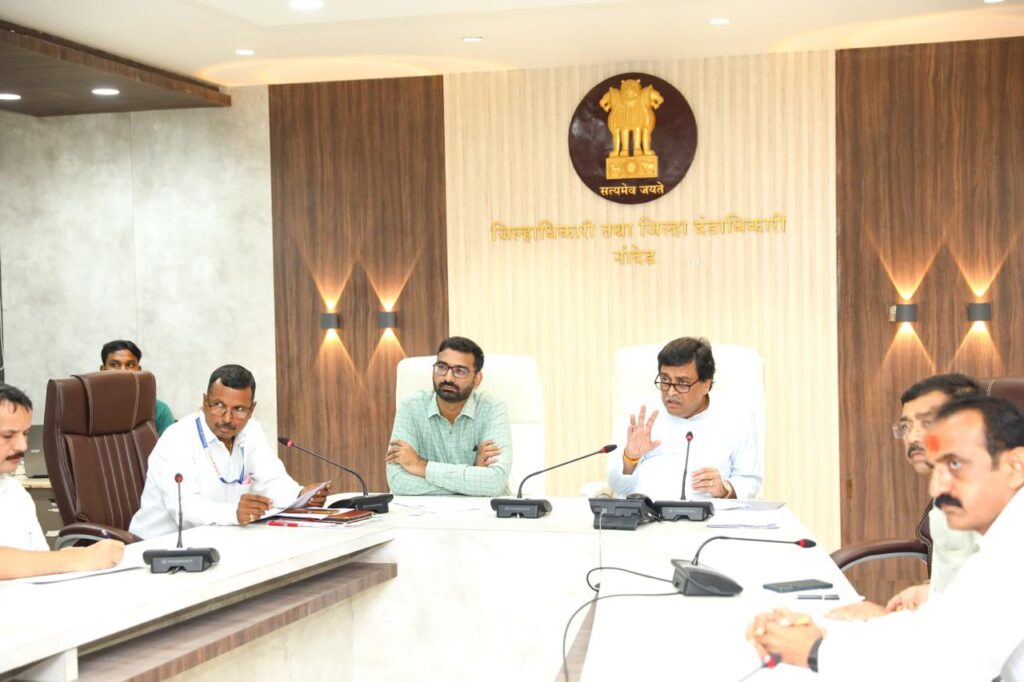 IMG 20240822 WA0047 1 Crop insurance ; पीक विमा न मिळालेल्या शेतकऱ्यांनी ३ सप्टेंबरपर्यंत तक्रार करावी -NNL