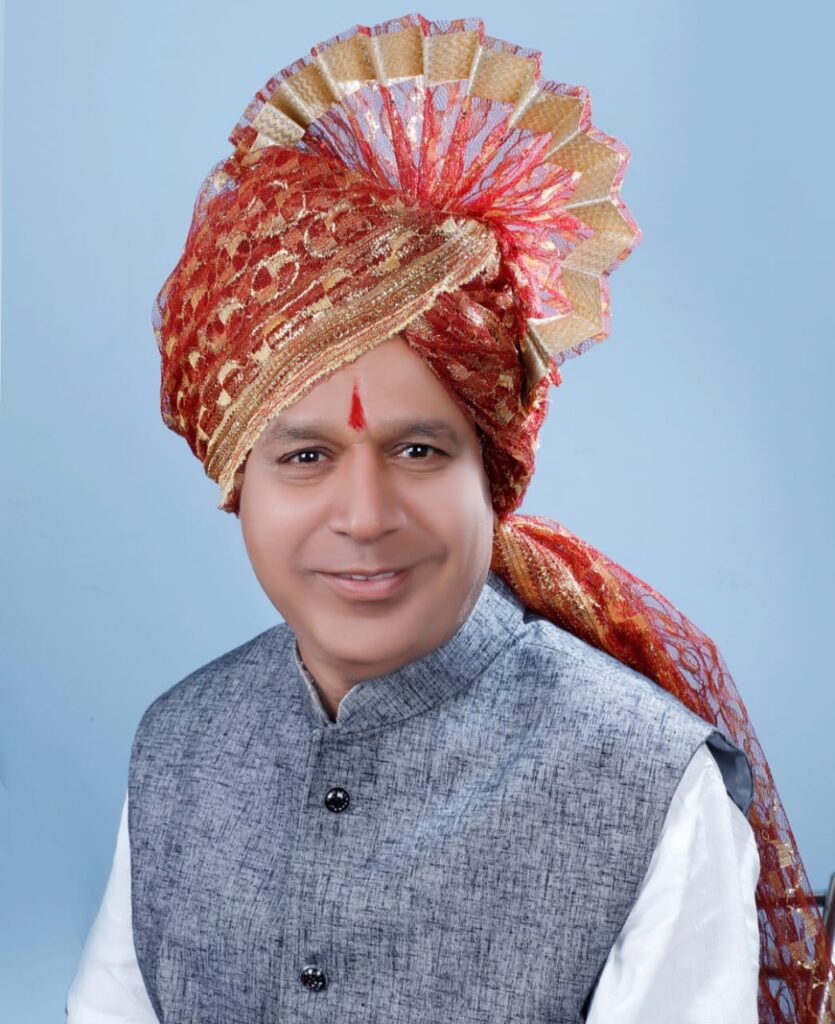 IMG 20240830 WA0015 Ganpat Narwade retired : मुख्याध्यापक गणपत नरवाडे ३१ वर्षाचा प्रदिर्घ सेवेनंतर सेवानिवृत्त -NNL