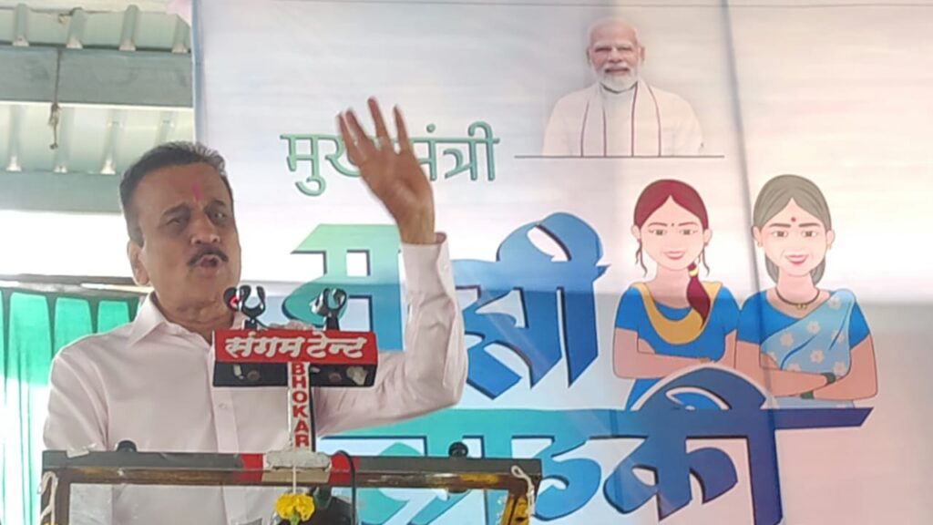 WhatsApp Image 2024 08 17 at 3.02.05 PM 1 Girish Mahajan : केंद्रात व राज्यात महिला-भगीणींचे हीत बघणारे सरकार कार्यरत : गिरीश महाजन -NNL