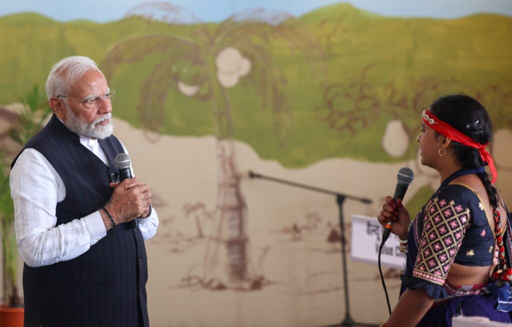 pm 1 Prime Minister Narendra Modi : आर्थिक सक्षमीकरणासोबत महिलांच्या सुरक्षिततेला सर्वोच्च प्राधान्य – प्रधानमंत्री नरेंद्र मोदी -NNL