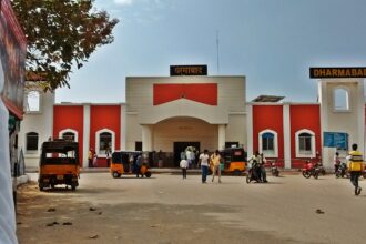 Dharmabad Railway Station Railway station name ; धर्माबाद रेल्वे स्टेशनला पहिले हुतात्मा पानसरे यांचे नाव देण्यात यावे -NNL
