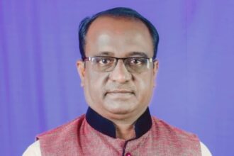 IMG 20240907 WA0019 announced 'Gunwant Teacher Award': विद्या प्रसारिणी हायस्कूलचे सहशिक्षक श्री पाराशर स्वामी यांना ' गुणवंत शिक्षक पुरस्कार' जाहीर  -NNL