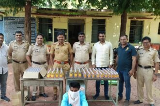 IMG 20240913 WA0041 Limbgaon police raided : लिंबगांव पोलीसांनी टाकला अवैध देशी दारु विक्री करणाऱ्यावर छापा -NNL