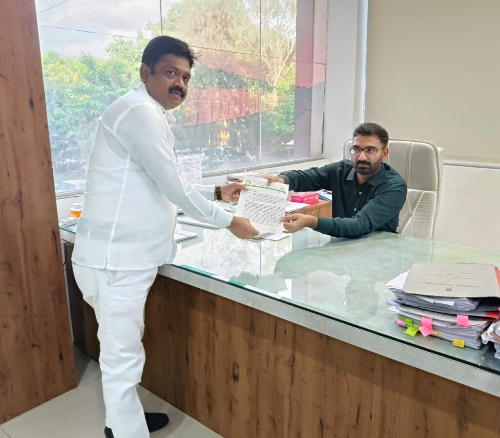 IMG 20240914 WA0011 Huyatma smarak development ; नांदेड जिल्ह्यातील हुतात्मा स्मारकांचा विकासासाठी शासनाचं उदासीन धोरण -NNL