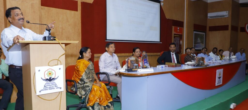 WhatsApp Image 2024 08 31 at 7.09.43 PM2 "Swaratim" University ; ‘स्वारातीम’ विद्यापीठातील डॉ. डी.एम. नेटके, किरडे, तिडके आणि हंबर्डे सेवानिवृत्त - NNL