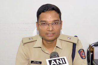 abinash kumar 3 Superintendent of Police Abinash Kumar : शेतीच्या विमा निमीत्त येणाऱ्या फॉड कॉलपासुन शेतकऱ्यांनो सावधान - पोलीस अधीक्षक अबिनाश कुमार -NNL