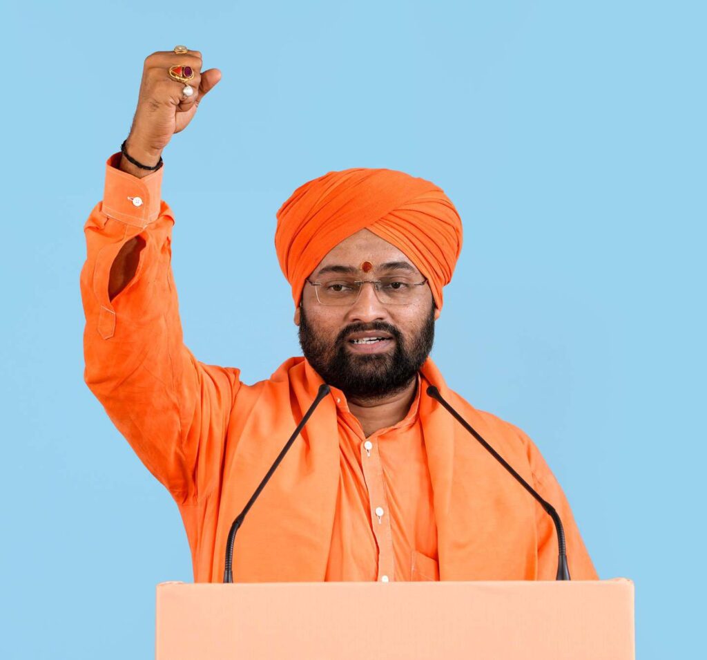 dr virupaks Dr. Veerupaksha Maharaj : डॉ. वीरूपाक्ष महाराज भाजपकडून विधानसभा निवडणुकीत उतरण्याच्या तयारीत - NNL