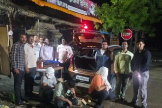 IMG 20241001 WA0068 1 smuggling illegal foreign liquor : विशेष पथकाने अवैध विदेशी दारूची चोरटी वाहतुक करणाऱ्या 3 आरोपीस घेतले ताब्यात -NNL