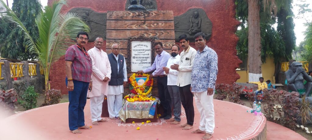 IMG 20241002 WA0090 Marathwada Mukti Sangram Jagar : मराठवाडा मुक्ती संग्राम जागर उपक्रमाचा नांदेड येथील महात्मा गांधी पुतळा समोर समारोप -NNL