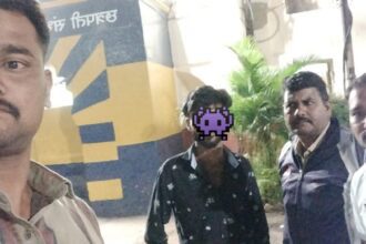 IMG 20241024 WA0023 An offender was placed under MPDA for one year : लोकसभा पोट निवडणुक व विधानसभा निवडणुकीचे पार्श्वभुमीवर आणखी एका गुन्हेगारास MPDA अंतर्गत एक वर्षासाठी केले स्थानबध्द -NNL
