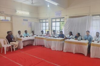 IMG 20241025 WA0043 Loha Vidhan Sabha : लोहा विधानसभा मतदार संघात ५ अर्ज, ४१ जणांनी ९० अर्ज खरेदी केले -NNL