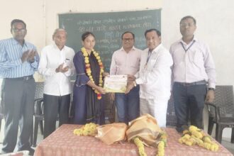 IMG 20241009 130514 Prof. Dr. Manohar Bhandare : हिंदी भाषेच्या माध्यमातून रोजगाराच्या अनेक संधी – प्रा.डाॅ.मनोहर भंडारे -NNL