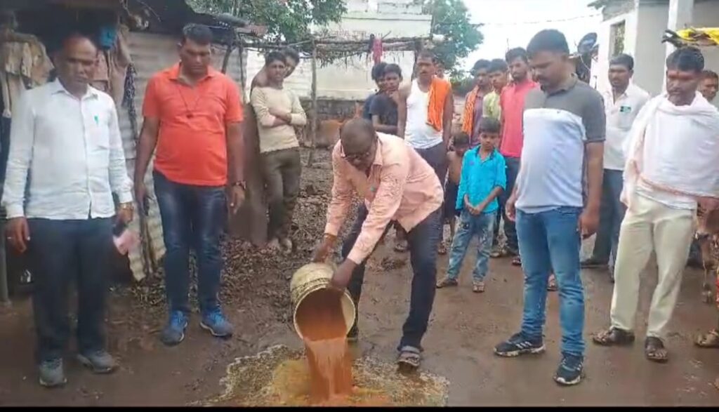 WhatsApp Image 2024 10 20 at 10.31.55 PM Police campaign : नांदेड परिक्षेत्रातील अवैध दारू गाळप व विक्री विरोधात पोलिसांची मोहीम - NNL