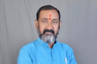 prakash marawar 2 शिक्षक सुनील मोरे आत्महत्या प्रकरणी संबंधित अधिकाऱ्यांना अटक करा - प्रकाश मारावार