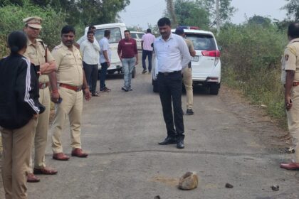 IMG 20241205 WA0010 Brutal murder ; वाका शिवारात अज्ञात मारेकऱ्यांकडून एका वृद्ध शेतकऱ्याचा निघृण खून - NNL