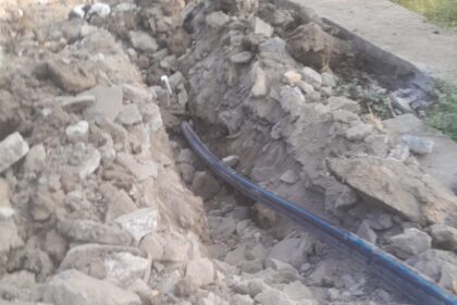 IMG 20241207 WA0033 Water supply under Jaljivan Mission in Ekamba poor : एकंबा येथील जलजिवन मिशन अंतर्गत पाणी पुरवठ्याचे काम निकृष्ट ; ठेकेदाराच्या मनमानी कारभारामुळे जनता त्रस्त - NNL