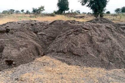 IMG 20241209 WA0020 sand reserves will be held : जप्त रेतीसाठ्याचा नायगाव (खै.) येथे बुधवारी होणार लिलाव -NNL