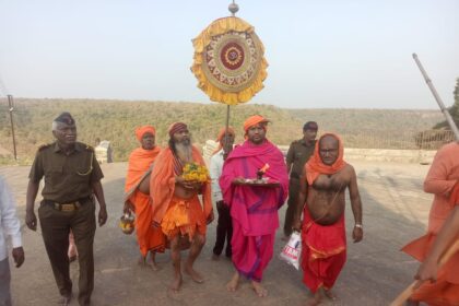 IMG 20241210 WA0012 Dattatrey Jayanti Mahur ; दत्त जयंतीनिमित्त माहूरगडावर हज़ारों भाविकांचे आगमन - NNL