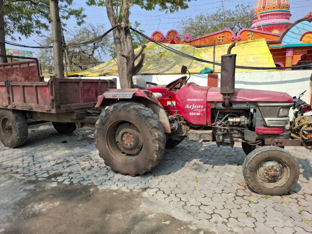 sand theft : हिमायतनगर पोलिसांनी वाळु चोरी उघडकीस आणली; 3 लक्ष 60 हजाराची मालमत्ता हस्तगत