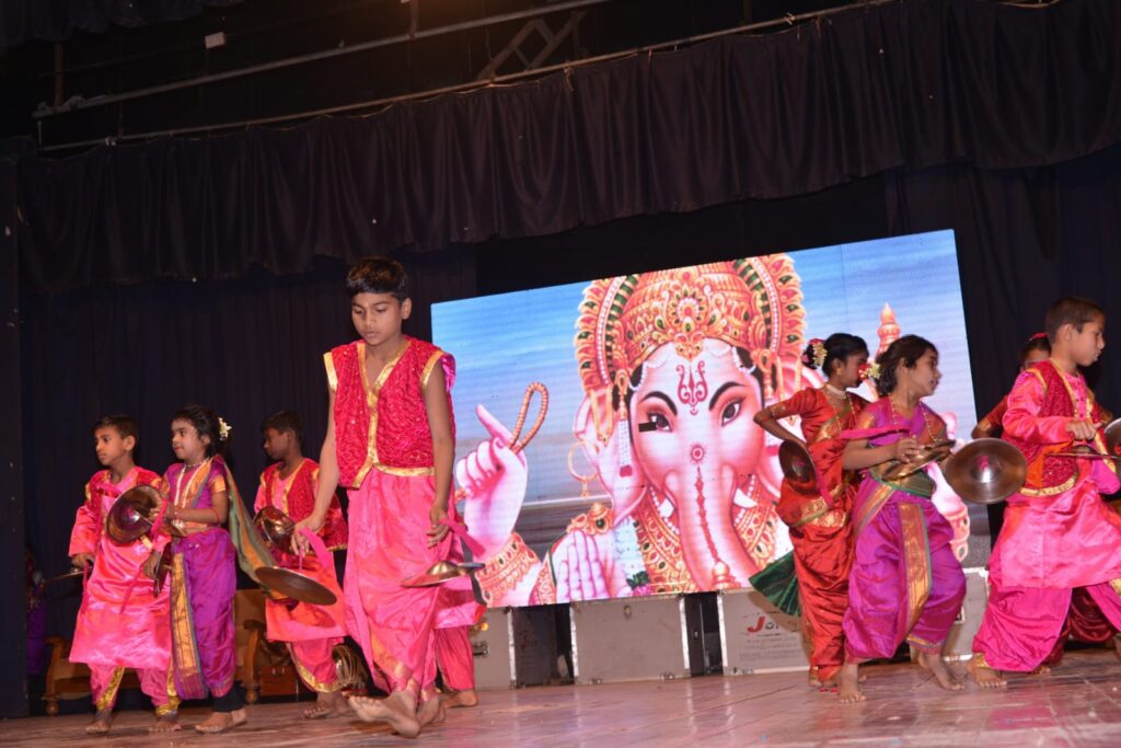 WhatsApp Image 2025 02 04 at 8.50.59 PM Inauguration of district level cultural competition : दिव्यांग मुला-मुलींचे जिल्हास्तरीय सांस्कृतिक स्पर्धेचे उद्घाटन संपन्न