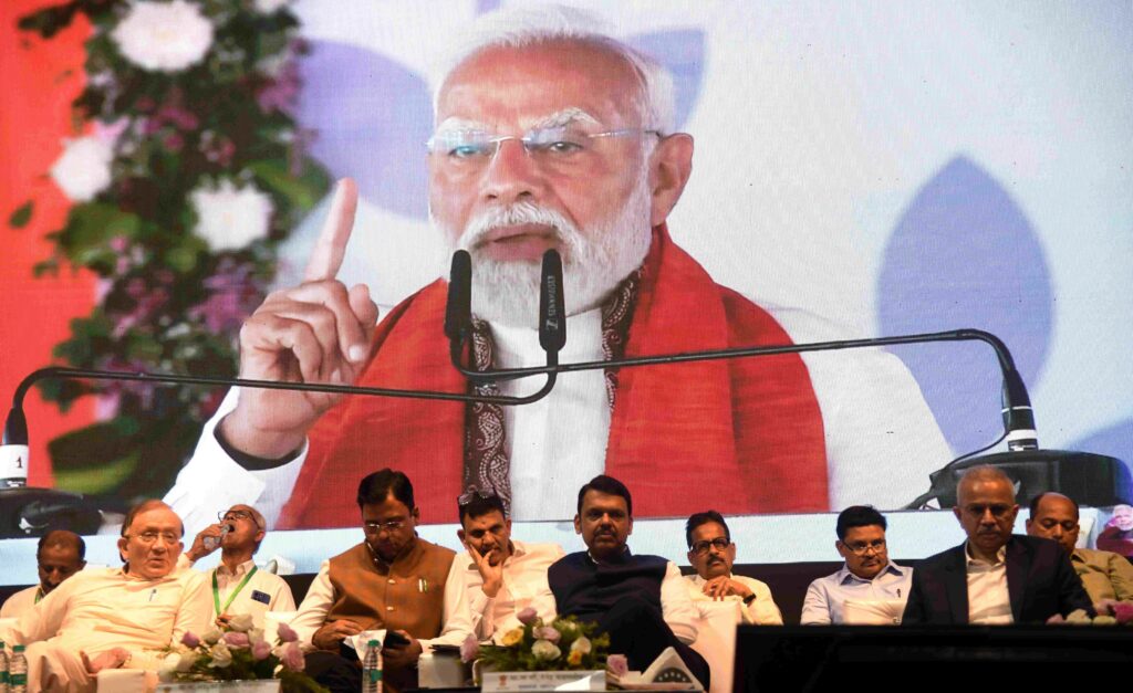 fadanvis 2 Namo Kisan Samman Nidhi Yojana : ‘नमो किसान सन्मान निधी योजनेंतर्गत’ 3 हजार रुपये वाढविणार - मुख्यमंत्री देवेंद्र फडणवीस