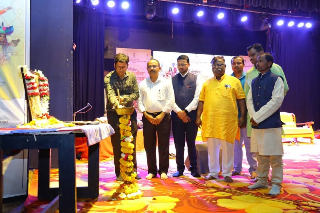 Three-day folk arts festival ; नांदेडमध्ये सांस्कृतिक विभागाच्या तीन दिवसीय लोककलांचा महोत्सव