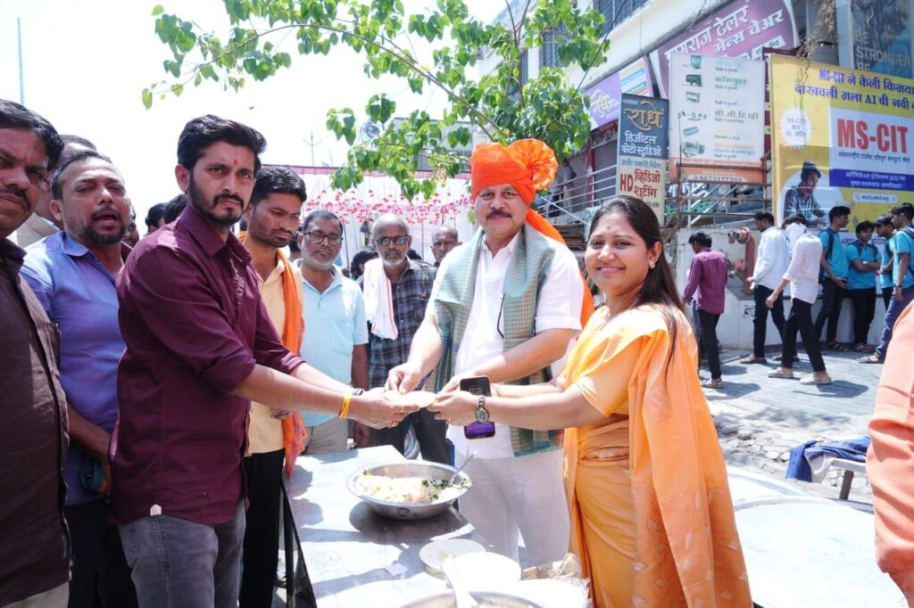 Blood donation camp : श्रीराम नवमीनिमित्ताने रक्तदान शिबीर संपन्न - अशोक चव्हाण यांच्या हस्ते उद्घाटन 3 IMG 20250407 WA0030 Blood donation camp : श्रीराम नवमीनिमित्ताने रक्तदान शिबीर संपन्न - अशोक चव्हाण यांच्या हस्ते उद्घाटन