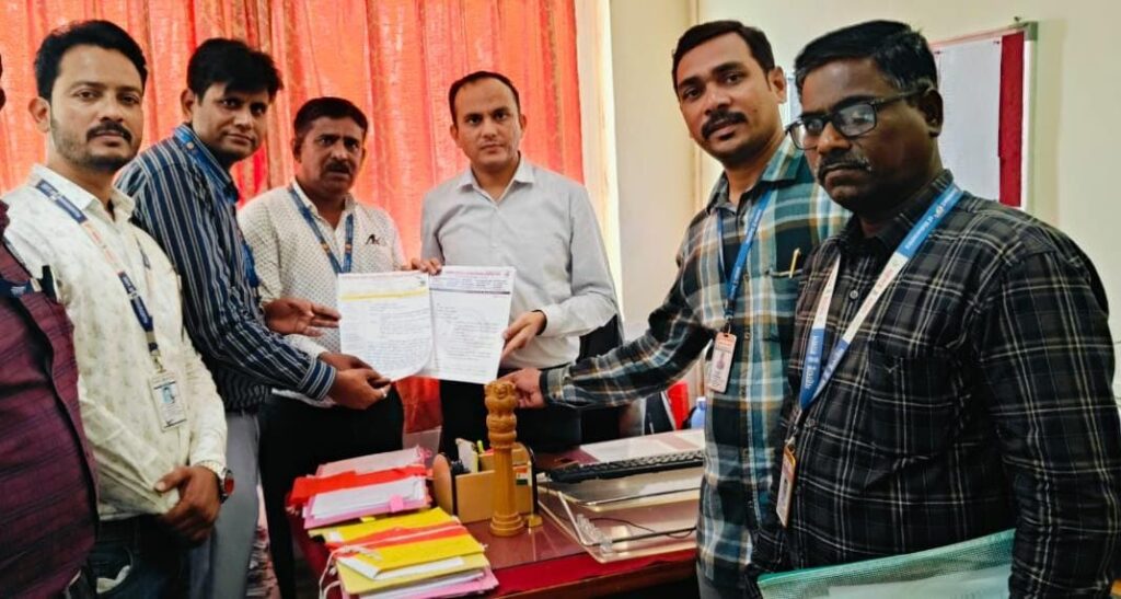 IMG 20250408 WA0011 1 Zilla Parishad ; नांदेड जिल्हा हिवताप, हत्तीरोग संघर्ष समितीचे मा.ना.प्रकाश आबिटकर साहेब आरोग्य मंत्री यांना जिल्हा परिषद हस्तांरण रद्द करणे बाबत निवेदन