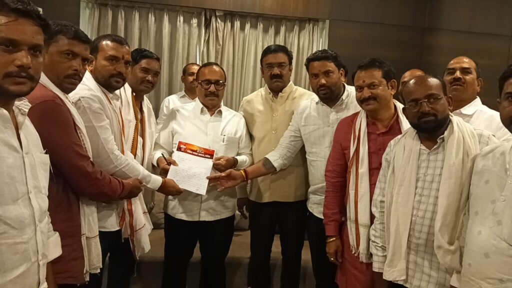 IMG 20250421 WA0002 Chhatrapati Sambhaji Maharaj ; छत्रपती संभाजी महाराजांचे स्मारक नांदेड शहरात बनवा सकल मराठा समाजाकडून पालकमंत्र्यांना निवेदन