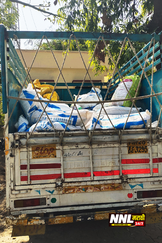 selling illegal fertilizers without license : हिमायतनगरात विनापरवाना अनधिकृत खत विक्री करणाऱ्या गोदामावर छापा; तेलंगणा राज्यातील तीन व महाराष्ट्रातील एकावर गन्हे दाखल 3 IMG 20250424 094641 selling illegal fertilizers without license : हिमायतनगरात विनापरवाना अनधिकृत खत विक्री करणाऱ्या गोदामावर छापा; तेलंगणा राज्यातील तीन व महाराष्ट्रातील एकावर गन्हे दाखल