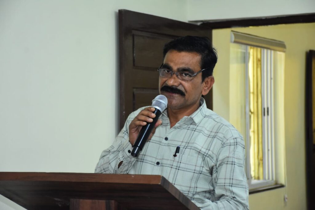 WhatsApp Image 2025 04 16 at 6.57.28 PM 1 Pandharwada ; जल व्यवस्थापन कृती पंधरवाड्यात दुसऱ्या दिवशी गुणनियंत्रण प्रशिक्षण