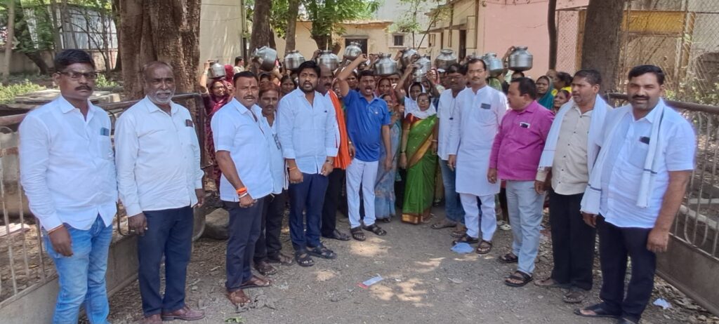 IMG 20250503 WA0013 Bharatiya Janata Party ; भारतीय जनता पक्षाच्यावतीने पाण्यासाठी सिडको क्षेत्रीय कार्यालयवर संतप्त महिलासह नागरीकांच्या मोर्चा