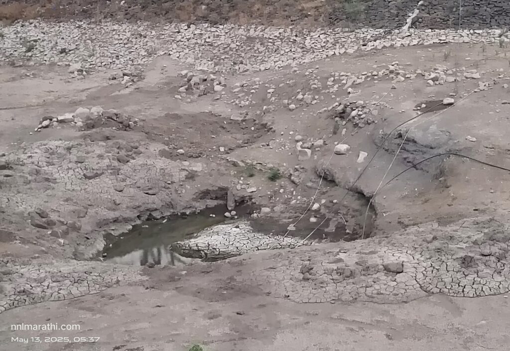 IMG 20250517 174616 The Well Of Kankeshwar Lack ; वाढोणा येथील श्री कनकेश्वर तलावातील विहिरीने गाठला तळ