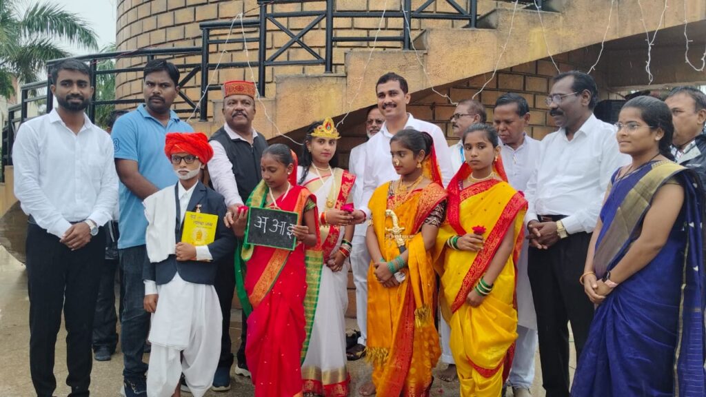 3 PHOTO Samata Dindi celebrated on the occasion of Social Justice Day : सामाजिक न्याय दिनानिमित्त समता दिंडी संपन्न