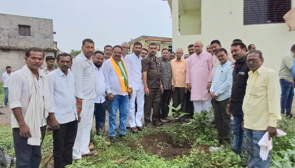 IMG 20250610 WA0031 Nanded ; भाजपा नांदेड दक्षिण ग्रामीण मंडळात विश्व पर्यावरण दिवस साजरा