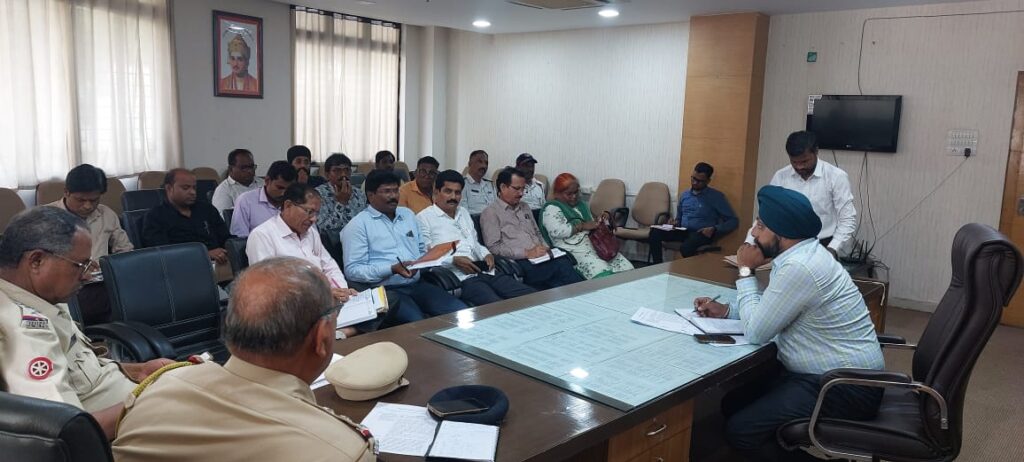 IMG 20250611 WA0030 Review meeting : महानगरपालिकेत शहर वाहतुक नियोजनाची आढावा बैठक संपन्न