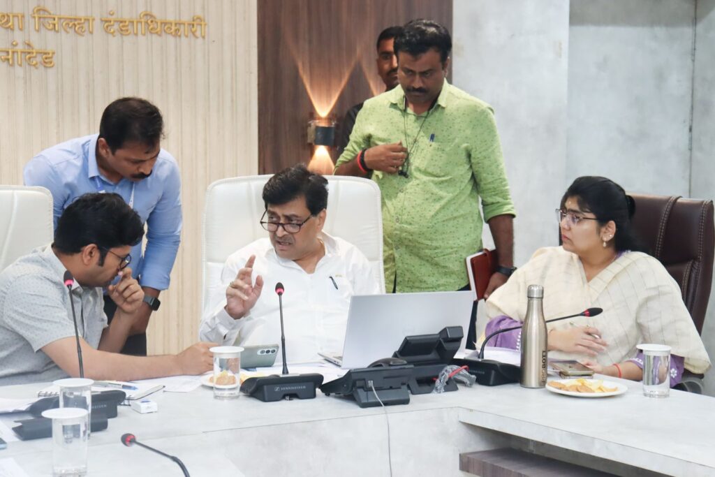 IMG 20250612 WA0025 1 Ashok Chavhan ; पाच दिवसात पंचनामे पूर्ण करा - खा. अशोकराव चव्हाण यांची जिल्हा प्रशासनाला सूचना