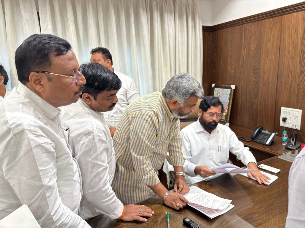 IMG 20250612 WA0040 Namdar Hemant Patil : अतिवृष्टीमुळे नुकसानग्रस्त शेतीचे पंचनामे करून नुकसानभरपाई देण्यात यावी - नामदार हेमंत पाटील