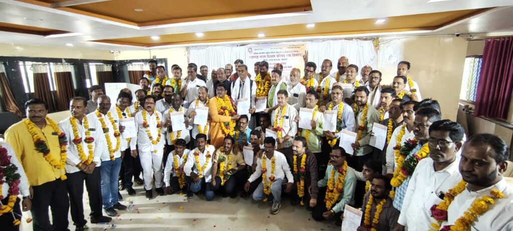 IMG 20250629 WA0000 Teachers' Counci : शिक्षक परिषदेच्या जिल्हाध्यक्षपदी व्यंकट गंदपवाड तर जिल्हा कार्यवाहपदी प्रल्हाद राठोड यांची निवड