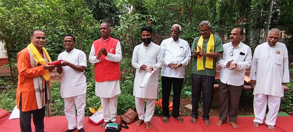 IMG 20250629 WA0032 Nanded news ; पत्रकारांच्या उपस्थितीत पतंजली योग शिक्षकांचा सन्मान सोहळा थाटात संपन्न