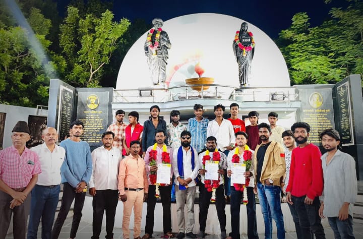 Bhim Prahar News : भीम प्रहार नांदेड शहर अध्यक्षपदी रोषन हळदे यांची निवड